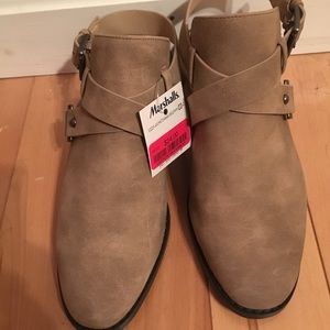 Indigo Rd. Slide Bootie